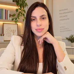 Kharen Pinheiro de Medeiros, psicopedagoga no Rio de Janeiro