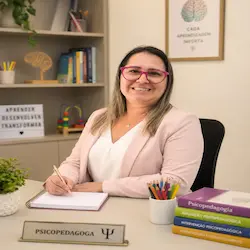 Psicopedagoga em Jundiaí, Lidiani Carla Marchi Rodrigues